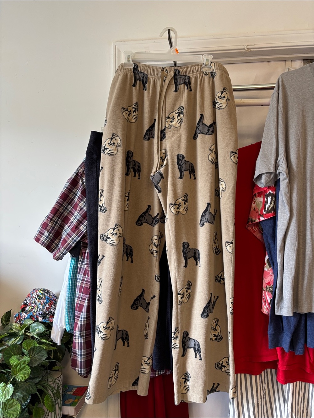 Beige Dog Print Lounge Pants, 3” hole on back of leg, project 😃